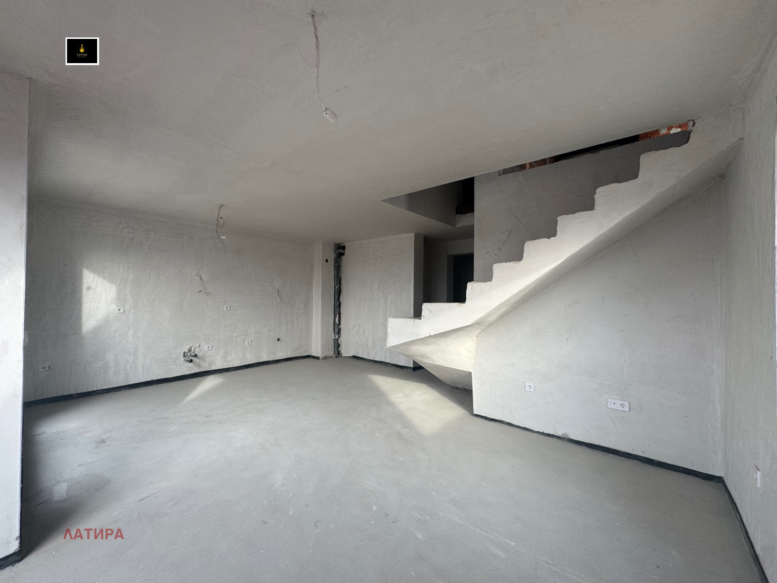 Продава МЕЗОНЕТ, гр. София, Студентски град, снимка 3 - Апартаменти - 54106975