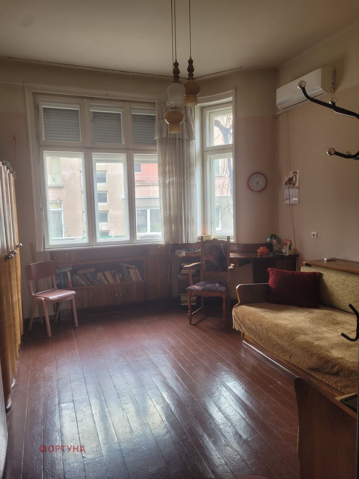 Продава ЕТАЖ ОТ КЪЩА, гр. Русе, Център, снимка 3 - Етаж от къща - 54263634