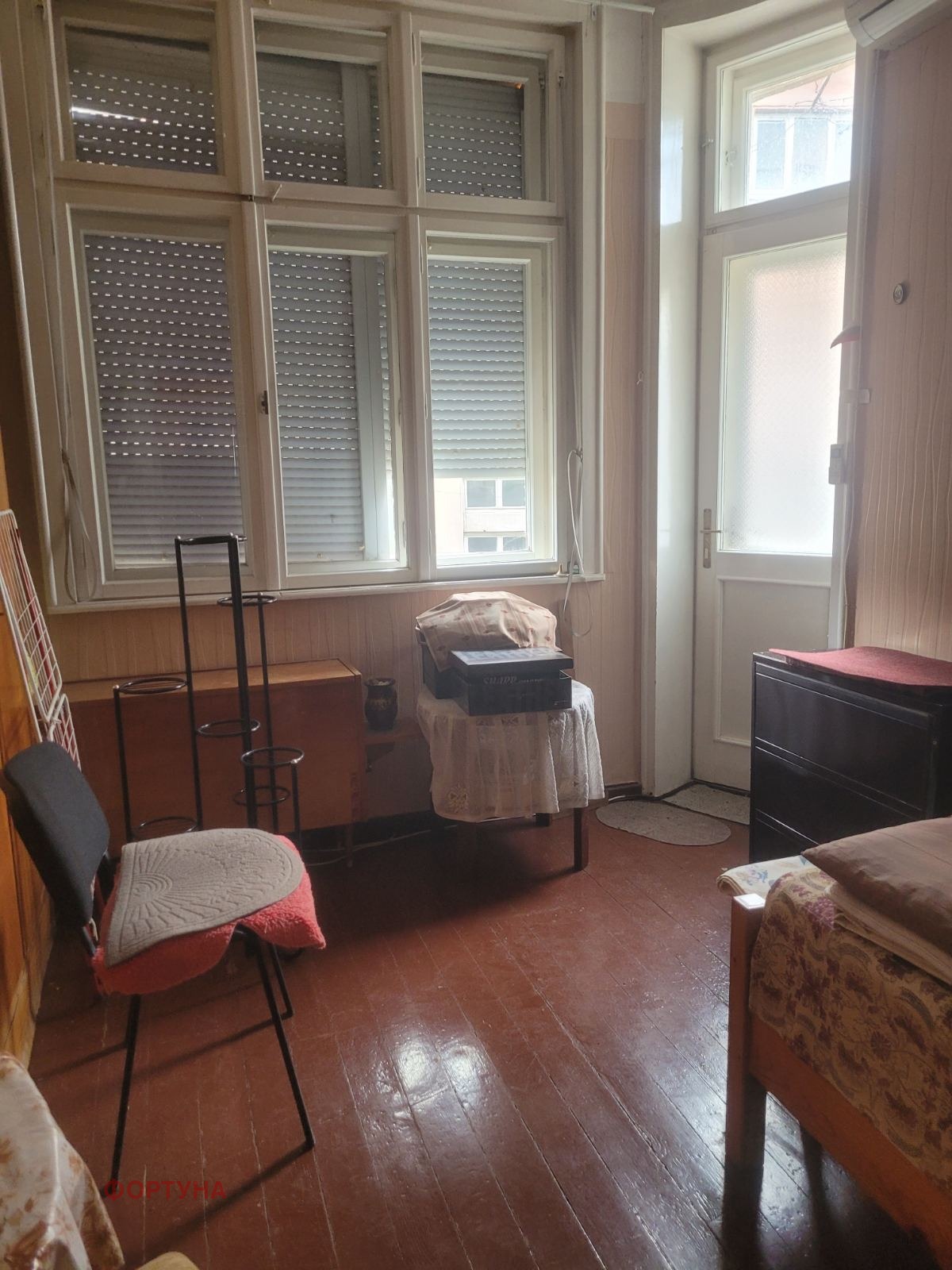 Продава ЕТАЖ ОТ КЪЩА, гр. Русе, Център, снимка 2 - Етаж от къща - 54263634