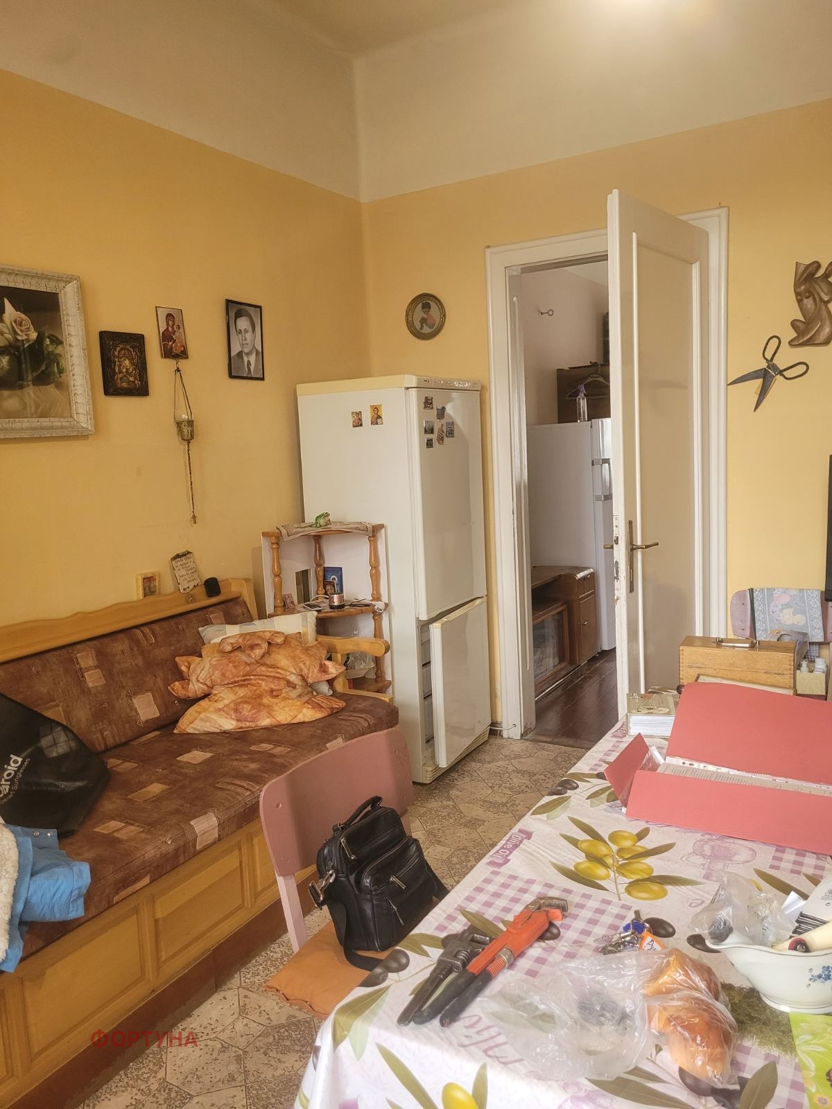 Продава ЕТАЖ ОТ КЪЩА, гр. Русе, Център, снимка 4 - Етаж от къща - 54263634