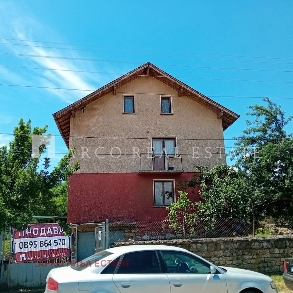 Продава КЪЩА, с. Опицвет, област София област