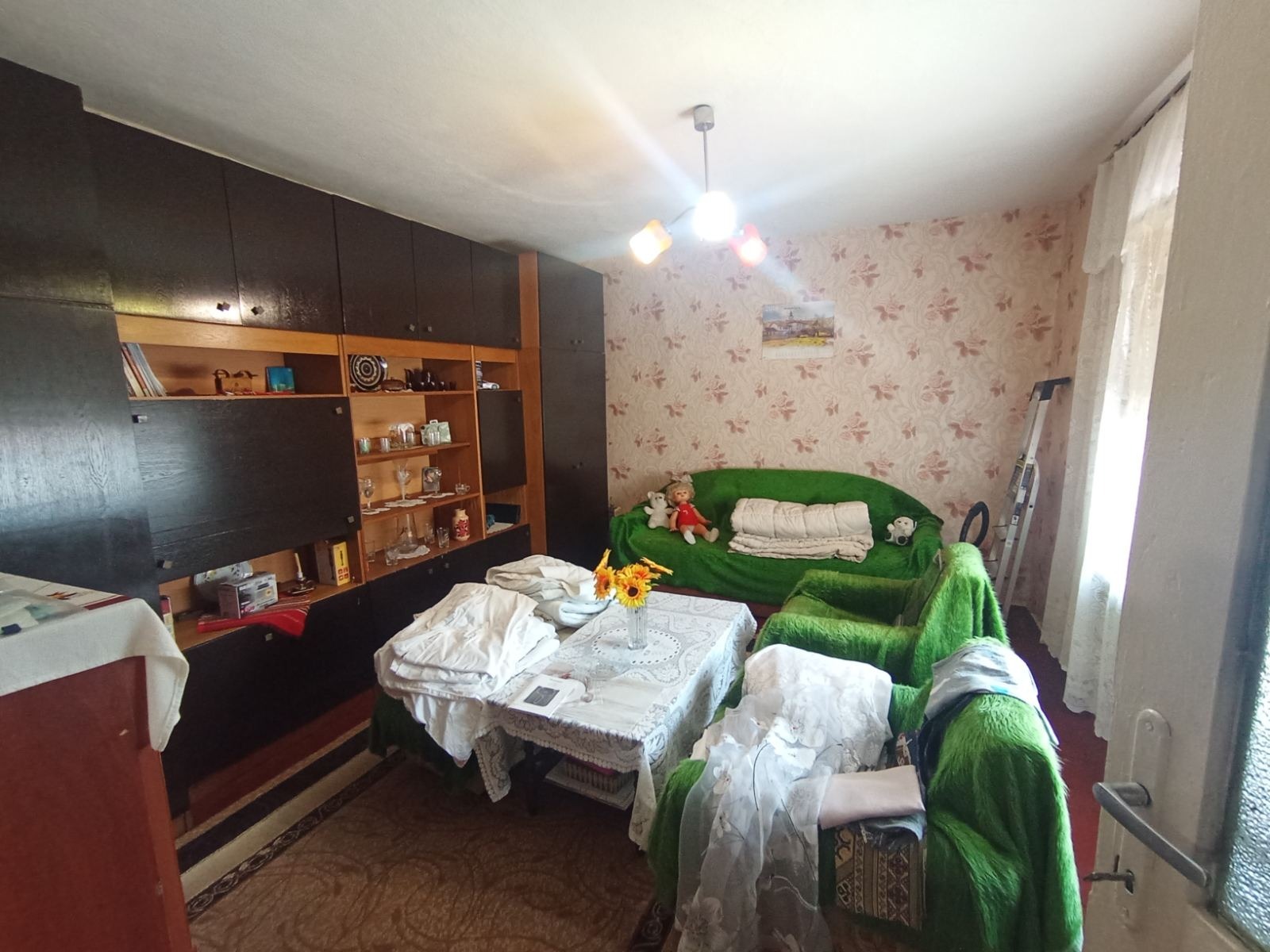 Продава КЪЩА, гр. Добрич, Христо Ботев, снимка 2 - Къщи - 55732479