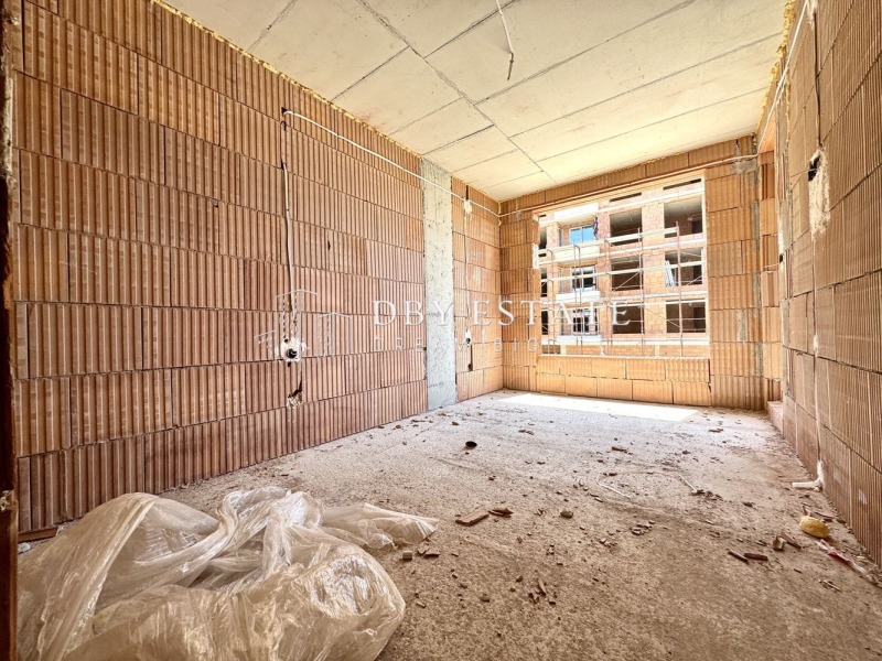 Продава  2-стаен град Пловдив , Остромила , 66 кв.м | 35129849 - изображение [2]