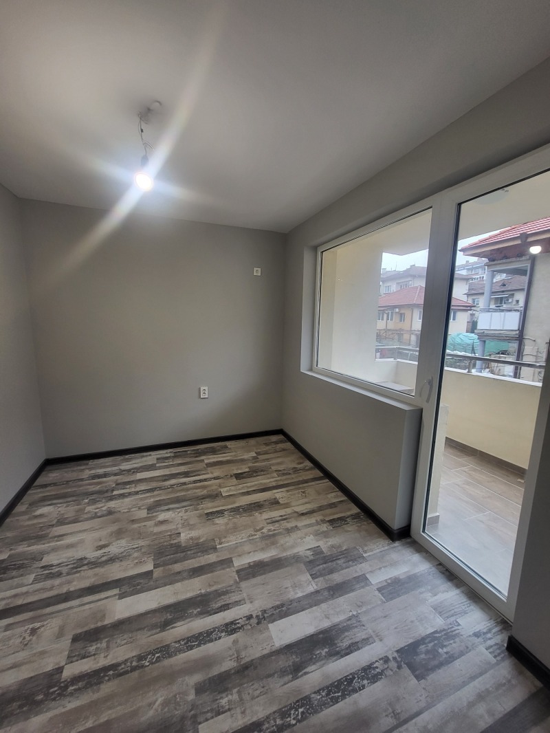 Продава 3-СТАЕН, гр. Плевен, 9-ти квартал, снимка 11 - Апартаменти - 53242991