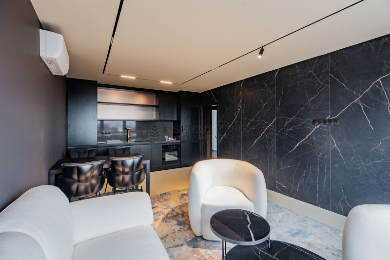 Продава 3-СТАЕН, гр. Варна, Център, снимка 3 - Апартаменти - 53466121