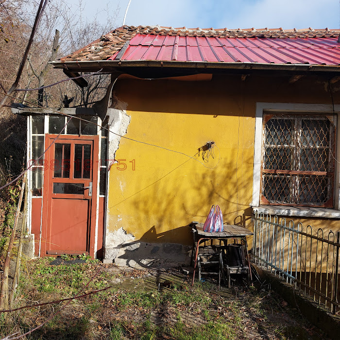 Продава ЕТАЖ ОТ КЪЩА, гр. София, Княжево, снимка 3 - Етаж от къща - 54657100