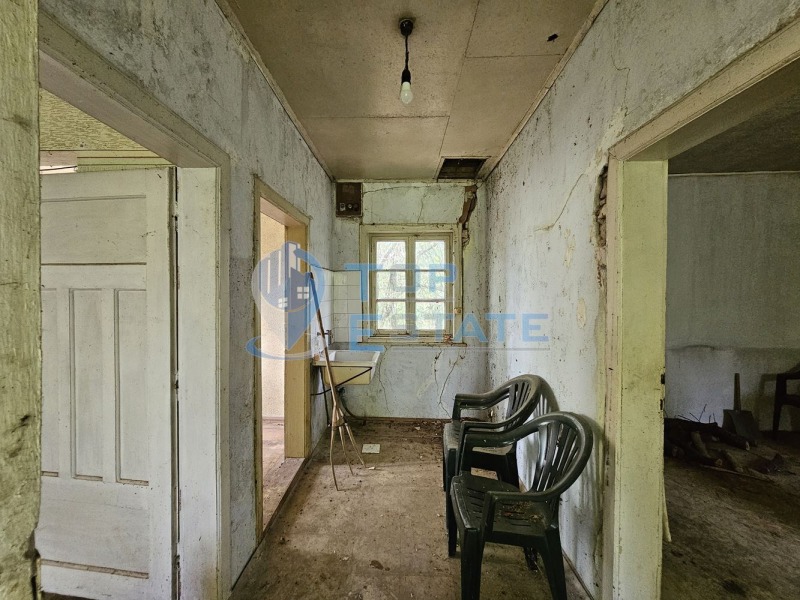 Продава КЪЩА, с. Вишовград, област Велико Търново, снимка 2 - Къщи - 46481789