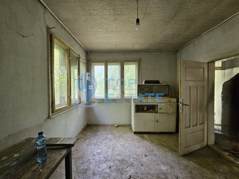 Продава КЪЩА, с. Вишовград, област Велико Търново, снимка 4 - Къщи - 46481789