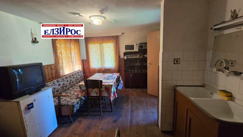 Продава КЪЩА, с. Долно село, област Кюстендил, снимка 3 - Къщи - 52996244