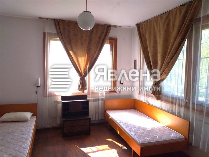 Продава КЪЩА, с. Рибарица, област Ловеч, снимка 4 - Къщи - 54210623