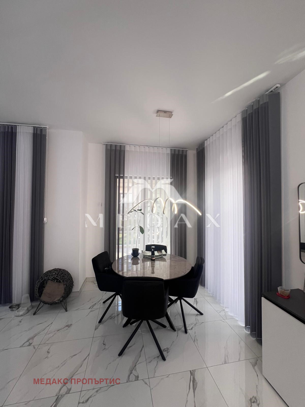 Продава КЪЩА, гр. Бургас, Сарафово, снимка 2 - Къщи - 53776916