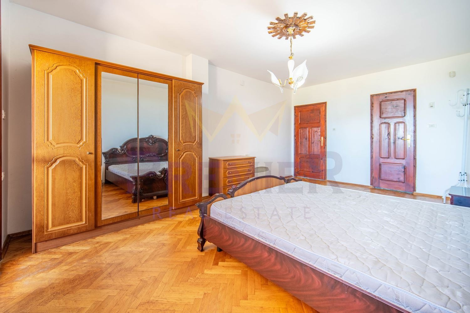 Продава КЪЩА, гр. Варна, м-т Долна Трака, снимка 9 - Къщи - 55044319