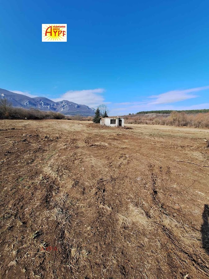 Продава ЗЕМЕДЕЛСКА ЗЕМЯ | Imot.bg — изображение 1