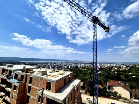 1 quarto Vazrajdane 3, Varna