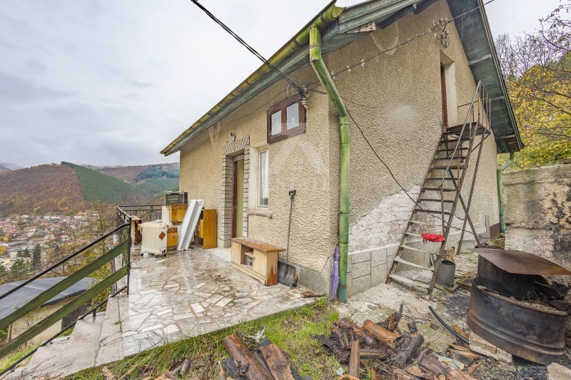 Продава КЪЩА, гр. Своге, област София област, снимка 3 - Къщи - 52366398