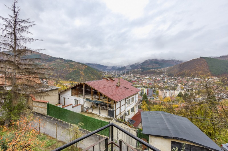 Продава КЪЩА, гр. Своге, област София област, снимка 11 - Къщи - 52366398