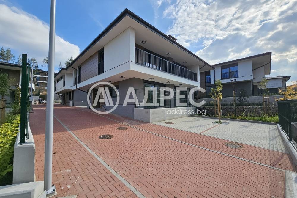 Продава КЪЩА, гр. София, м-т Камбаните, снимка 3 - Къщи - 54200948