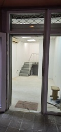 Продава МАГАЗИН, град Пловдив, Център • 68000 € / 132996.44 лв. • 92220262 5