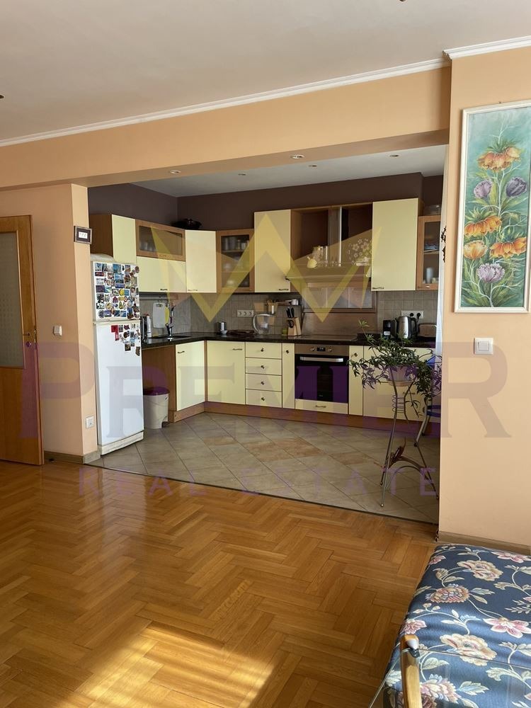 Продава 3-СТАЕН, гр. Варна, Бриз, снимка 6 - Aпартаменти - 46683915