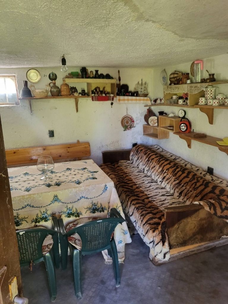 Продава ВИЛА, с. Берайнци, област Перник, снимка 4 - Вили - 53932966