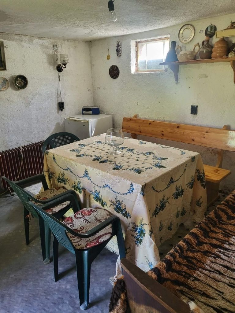 Продава ВИЛА, с. Берайнци, област Перник, снимка 5 - Вили - 53932966
