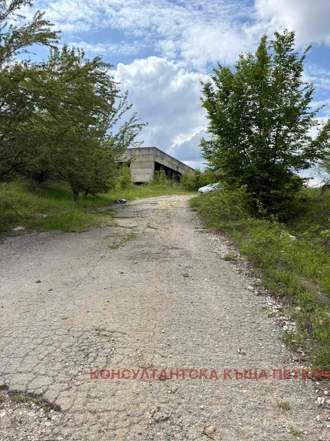 Till salu  Landa region Lovech , Trojan , 2 dka | 87897349 - bild [2]