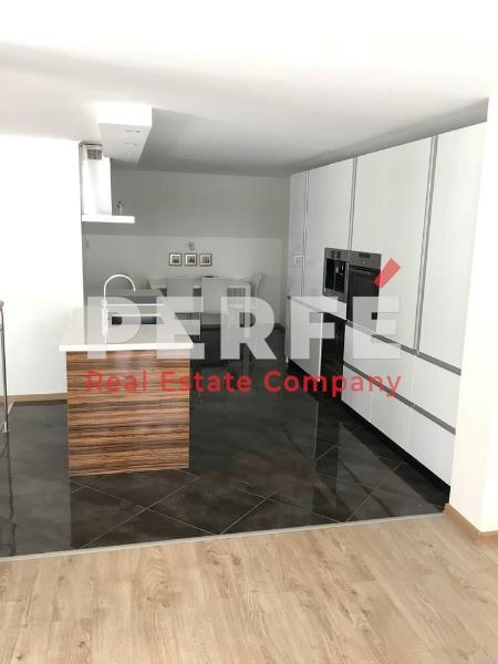 Продава МНОГОСТАЕН, гр. Поморие, област Бургас, снимка 3 - Aпартаменти - 48216816