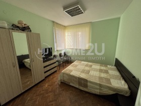 2 makuuhuonetta Tsentar, Varna