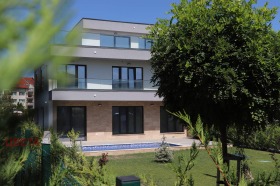 Maison Vinitsa, Varna