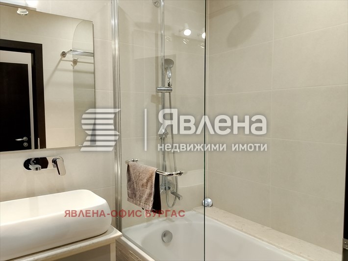 Продава 3-СТАЕН, гр. Бургас, Център, снимка 15 - Апартаменти - 53091955
