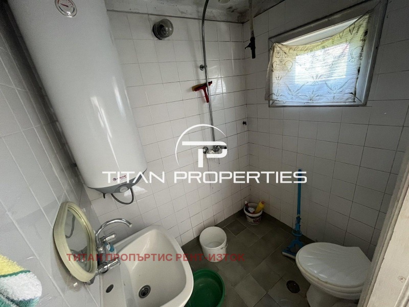 Продава КЪЩА, гр. Айтос, област Бургас, снимка 14 - Къщи - 50796596