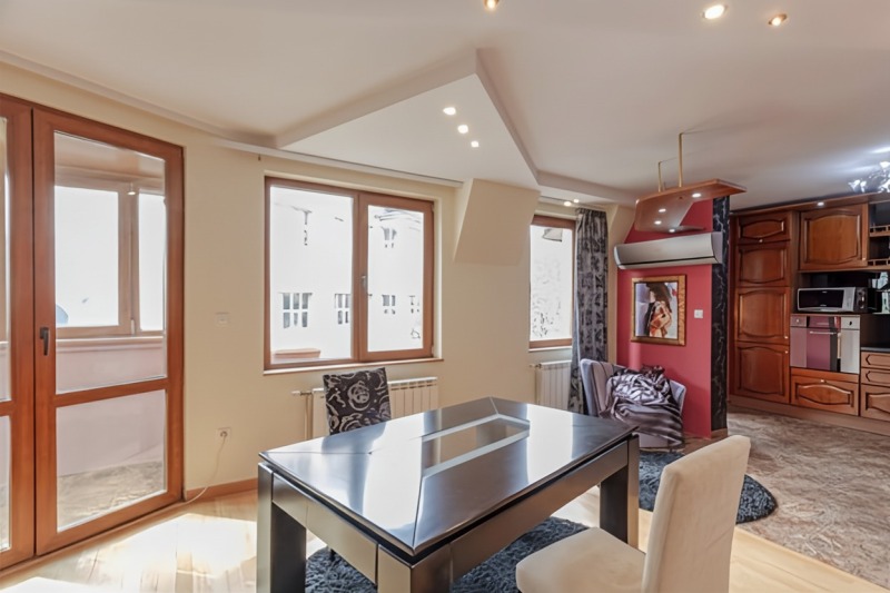 Продава МНОГОСТАЕН, гр. София, Медицинска академия, снимка 2 - Апартаменти - 52808851