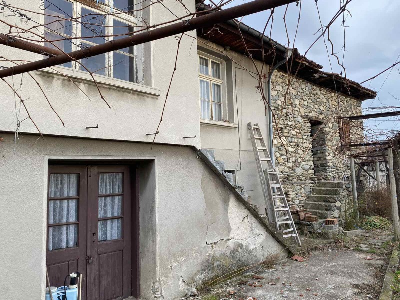 Продава  Къща област Пловдив , гр. Карлово , 120 кв.м | 19103750 - изображение [3]