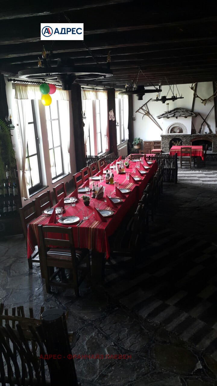 Продава ХОТЕЛ, гр. Априлци, област Ловеч, снимка 10 - Хотели - 54355025