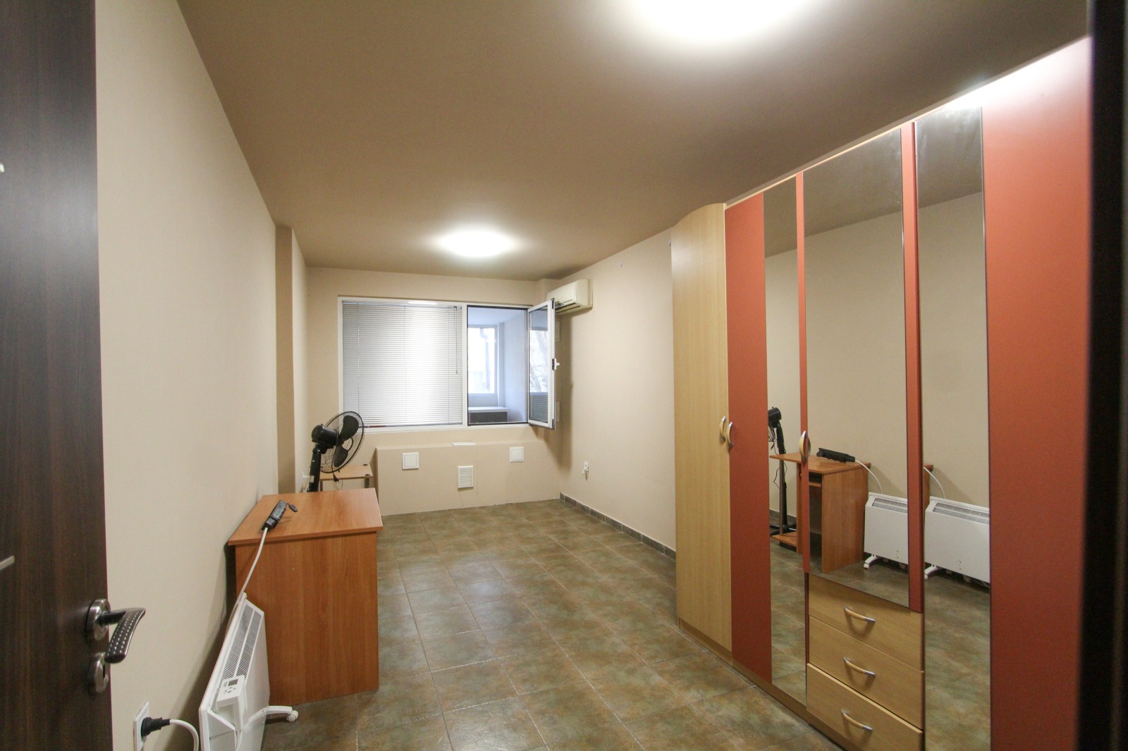 Продава 3-СТАЕН, гр. София, Оборище, снимка 8 - Апартаменти - 54246030