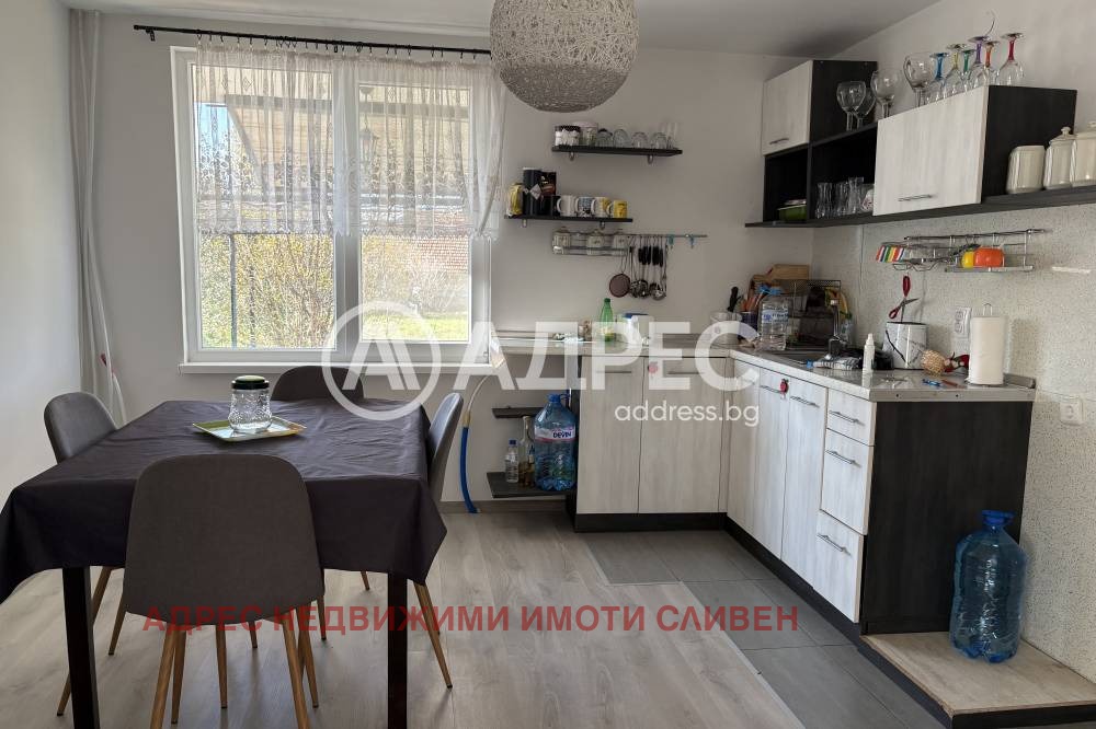 Продава КЪЩА, с. Калояново, област Сливен, снимка 2 - Къщи - 54224652