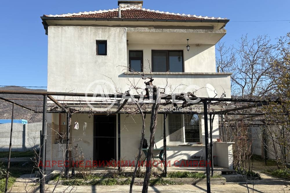 Продава КЪЩА, с. Калояново, област Сливен, снимка 2 - Къщи - 54224652