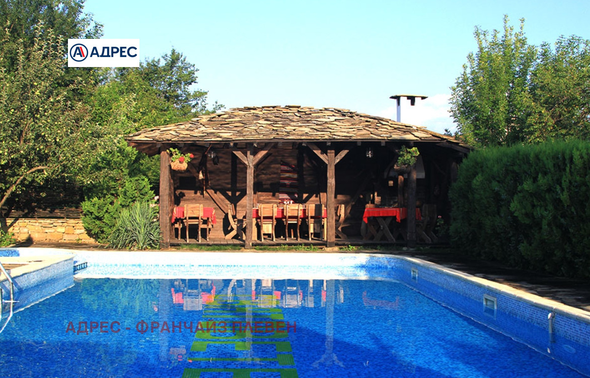 Продава ХОТЕЛ, гр. Априлци, област Ловеч, снимка 4 - Хотели - 54355025