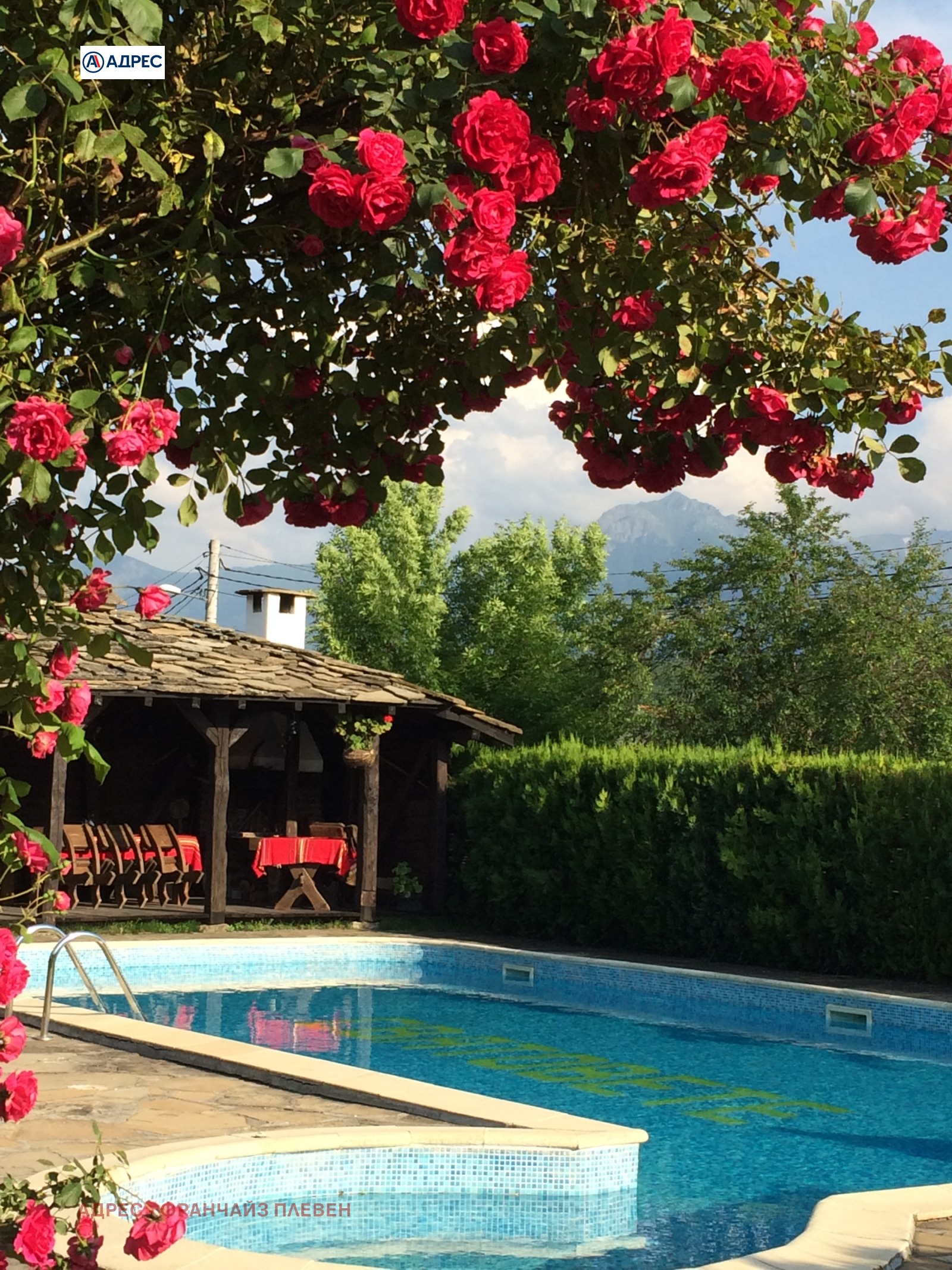 Продава ХОТЕЛ, гр. Априлци, област Ловеч, снимка 3 - Хотели - 54355025