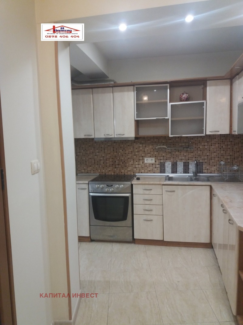 Продава 3-СТАЕН в град Благоевград, Идеален център - 108 кв.м / 178 000 € » 348 137.74 лв., КАПИТАЛ ИНВЕСТ