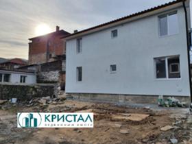 Продажба на имоти в с. Първенец, област Пловдив — страница 2 - изображение 8 