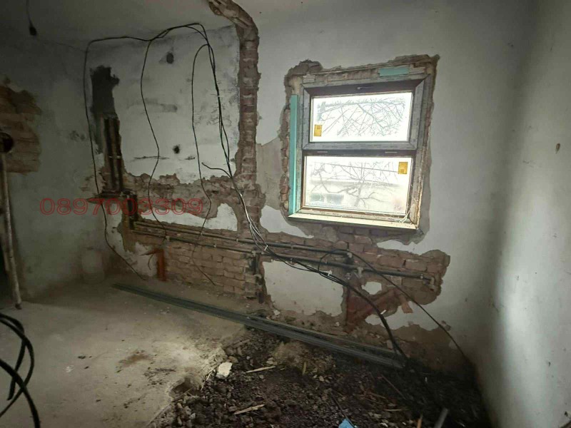 Продава ЕТАЖ ОТ КЪЩА, гр. Добрич, Балик, снимка 11 - Етаж от къща - 53347806