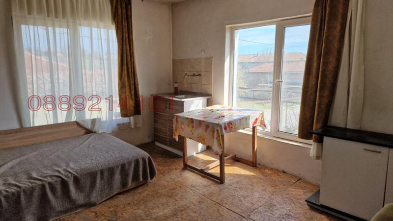 Продава КЪЩА, с. Методиево, област Шумен, снимка 6 - Къщи - 52785168