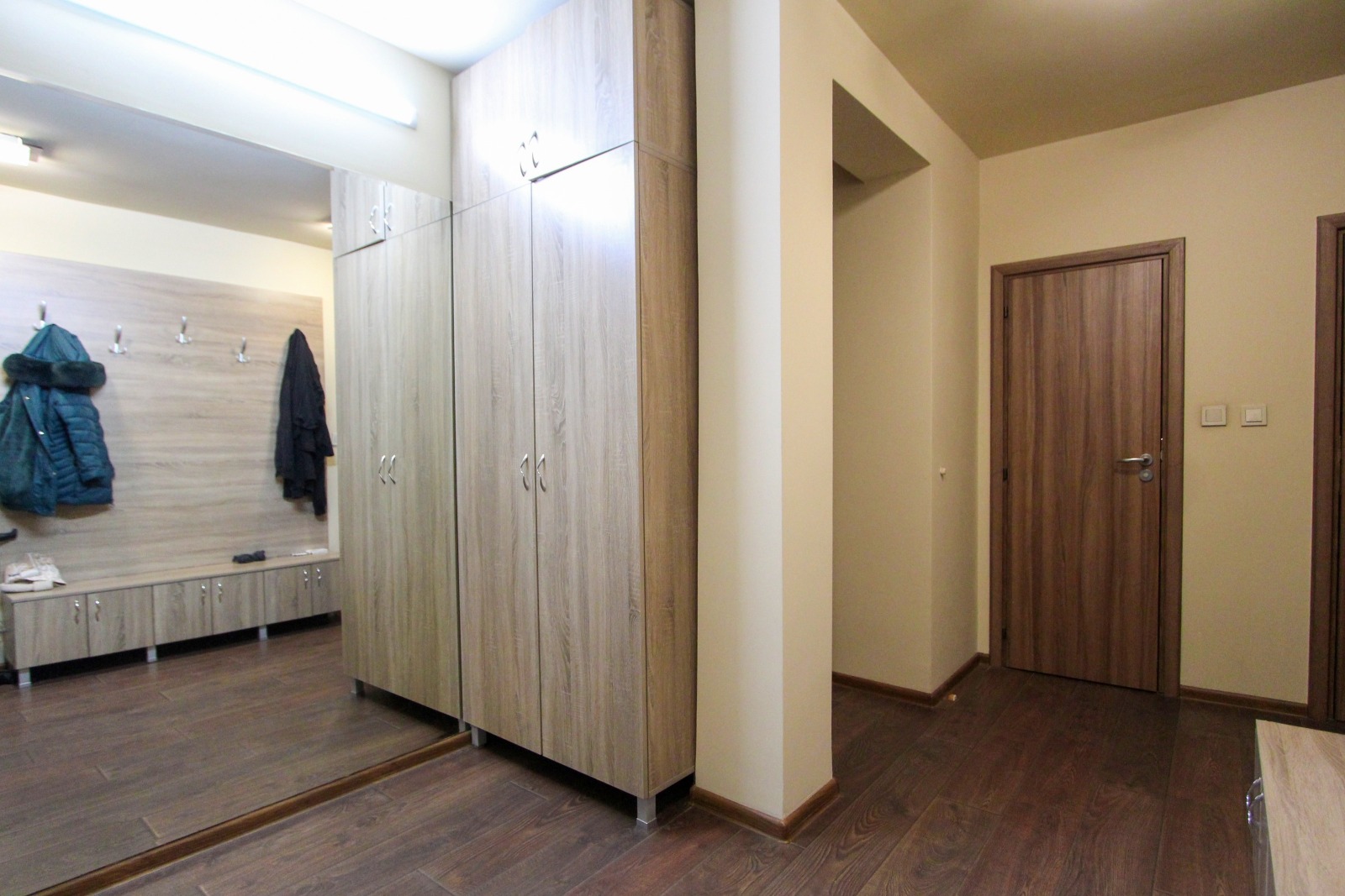 Продава 3-СТАЕН, гр. София, Оборище, снимка 3 - Апартаменти - 54017068