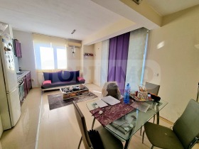 1 Schlafzimmer m-t Priboj, Warna 2