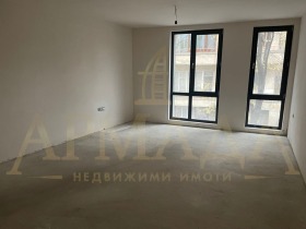Продажба на четеристайни апартаменти в град Пловдив - изображение 8 