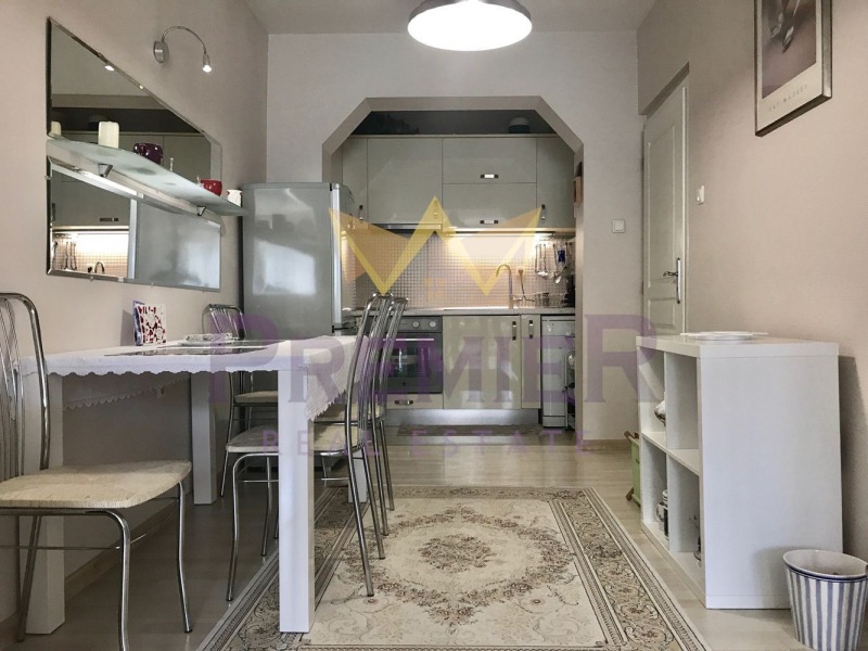 Продава 4-СТАЕН, гр. Варна, ВИНС-Червен площад, снимка 2 - Апартаменти - 53410093