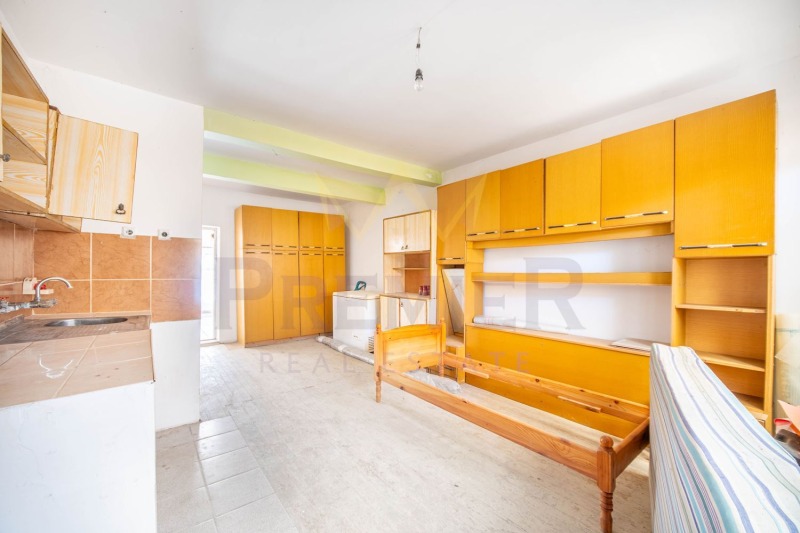 Продава  Къща област Добрич , гр. Каварна , 171 кв.м | 88534649 - изображение [9]