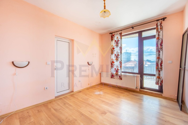 Продава  Къща област Добрич , гр. Каварна , 171 кв.м | 88534649 - изображение [3]