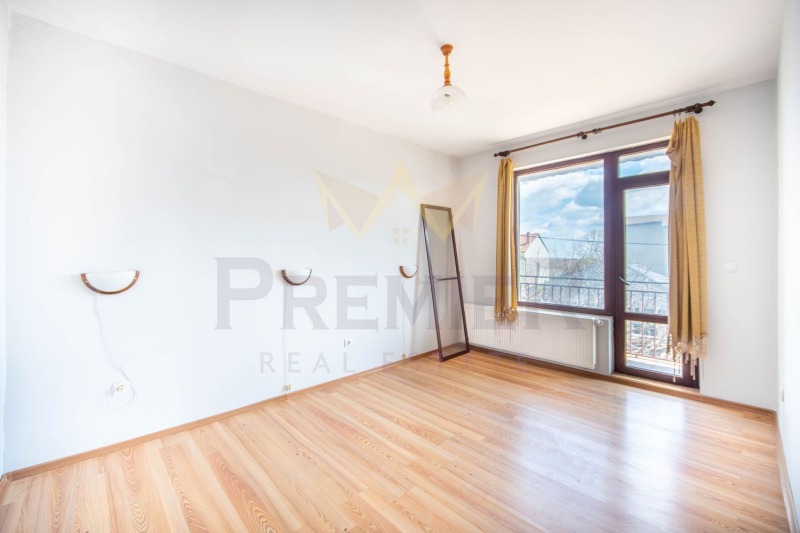Продава  Къща област Добрич , гр. Каварна , 171 кв.м | 88534649 - изображение [4]